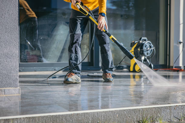 Best Deck Pressure Washing  in North Amityville, NY